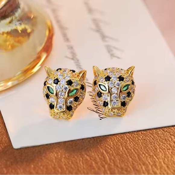 Panthere Gold Green Eyes Stud Earrings - Picture 4 of 7